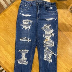 Size 8 long American Eagle mom jeans